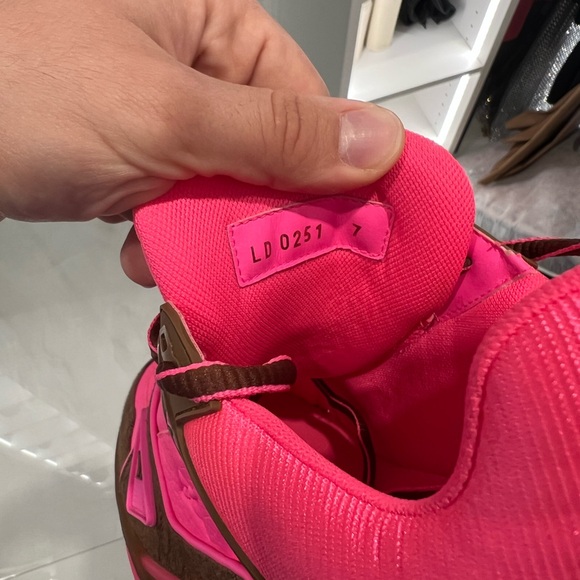 Louis Vuitton trainer sneakers - pink - Picture 4 of 4